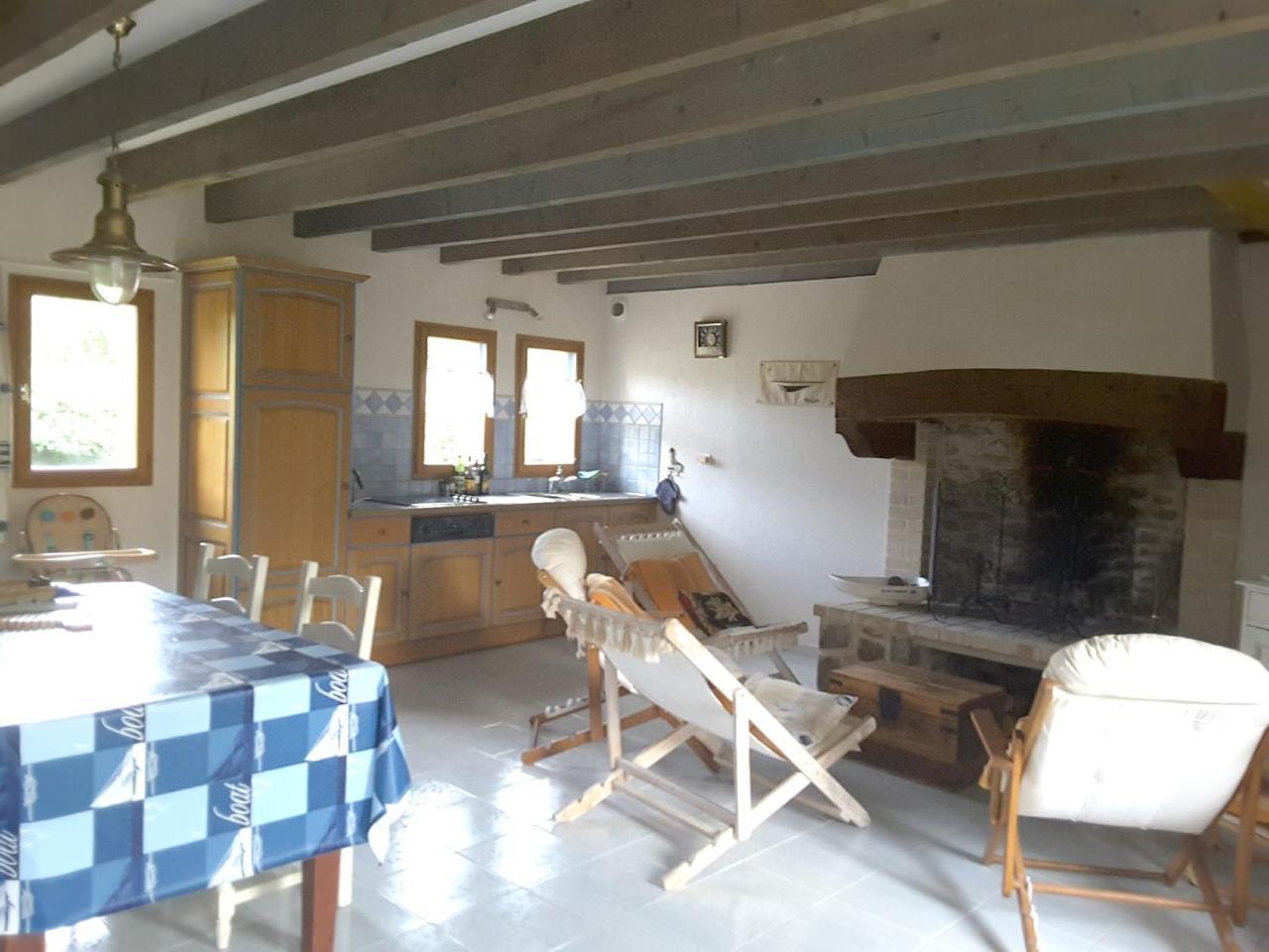 Mansion With 2 Bedrooms In Miniacmorvan With Furnished Terrace And Wifi Extérieur photo
